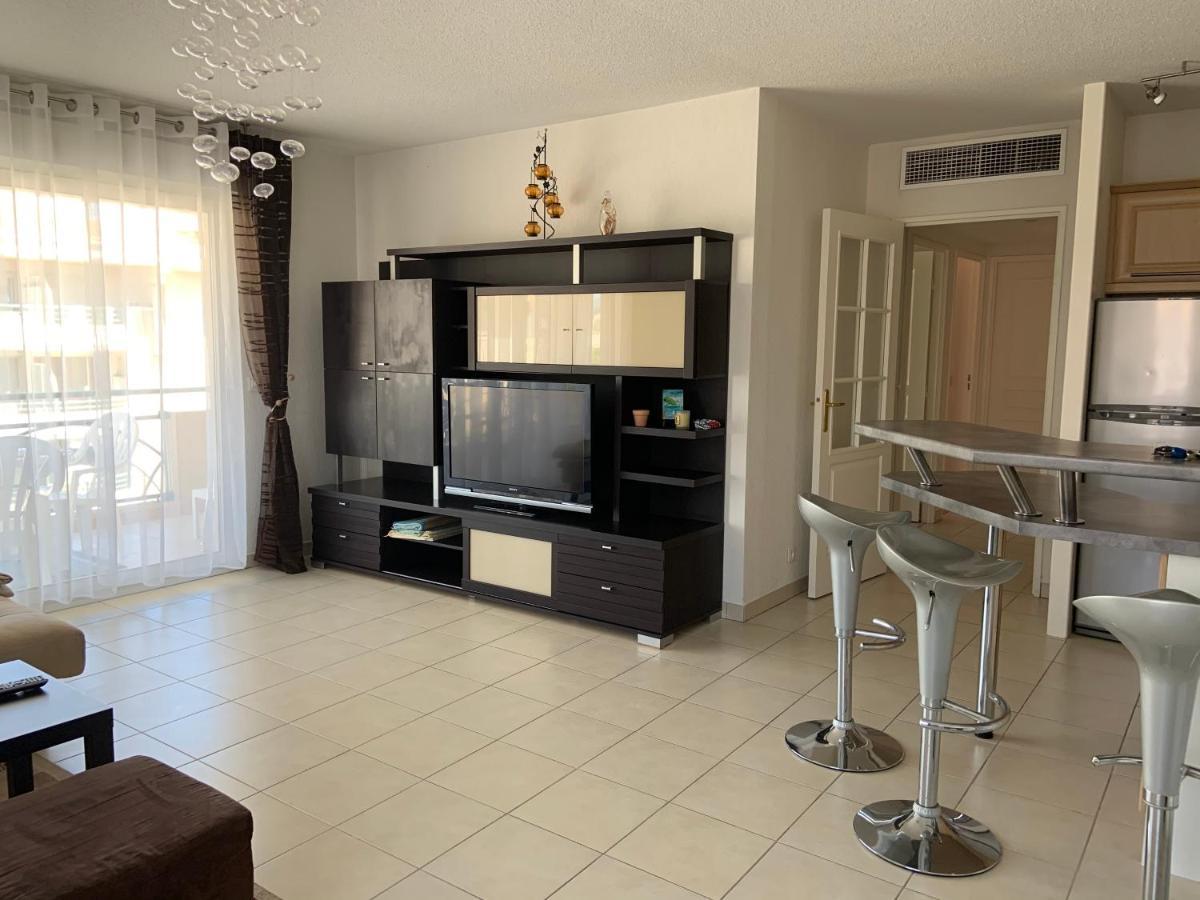 Port Frejus - Le Romanee - Appartement Vue Mer - 2 Chambres Exterior foto