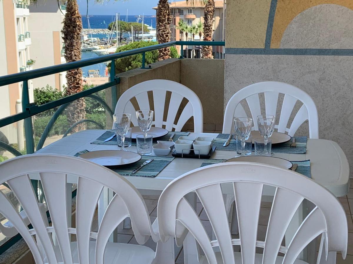 Port Frejus - Le Romanee - Appartement Vue Mer - 2 Chambres Exterior foto